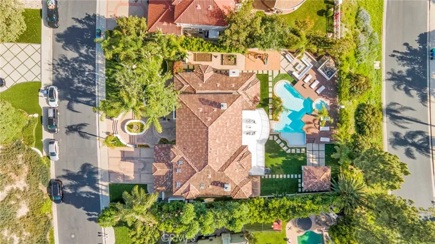 5529 Wellesley Drive, Calabasas, California 91302