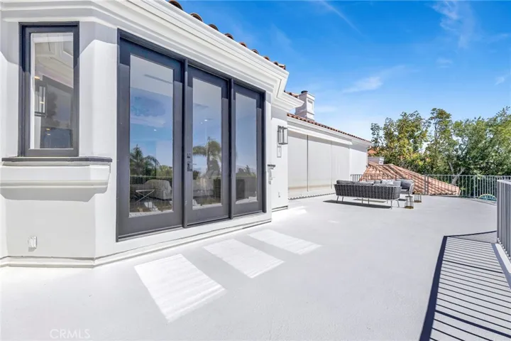 5529 Wellesley Drive, Calabasas, California 91302