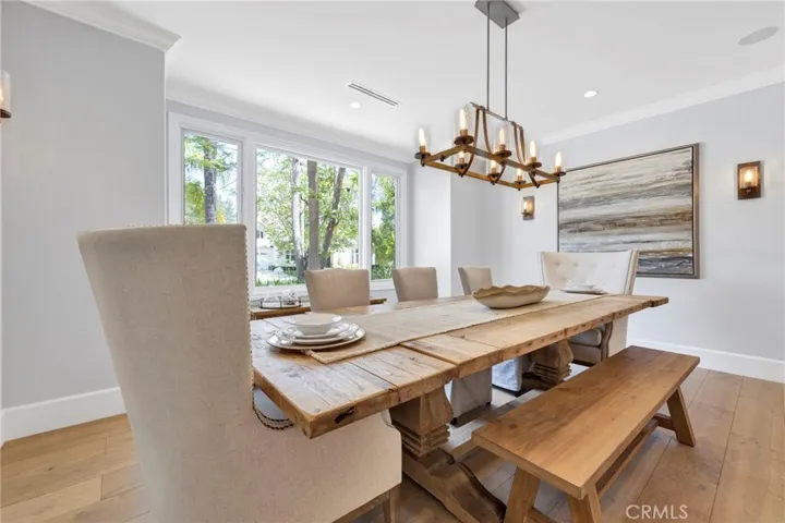 5529 Wellesley Drive, Calabasas, California 91302