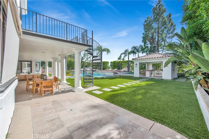 5529 Wellesley Drive, Calabasas, California 91302