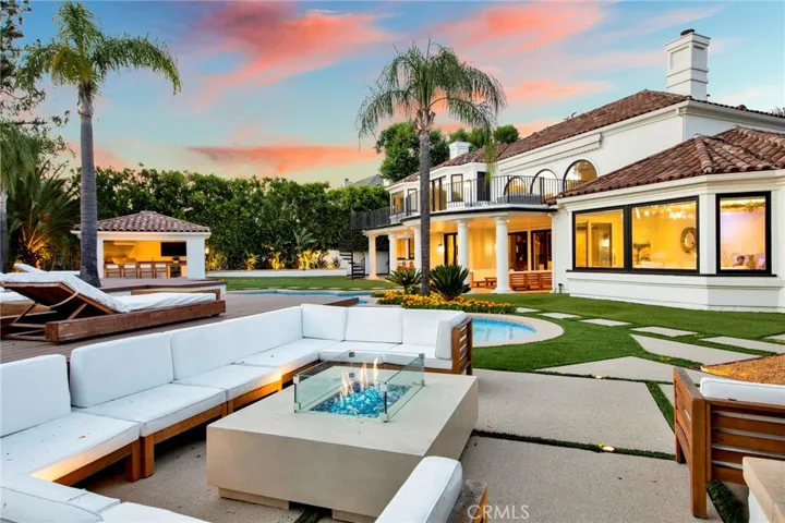 5529 Wellesley Drive, Calabasas, California 91302