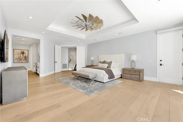 5529 Wellesley Drive, Calabasas, California 91302