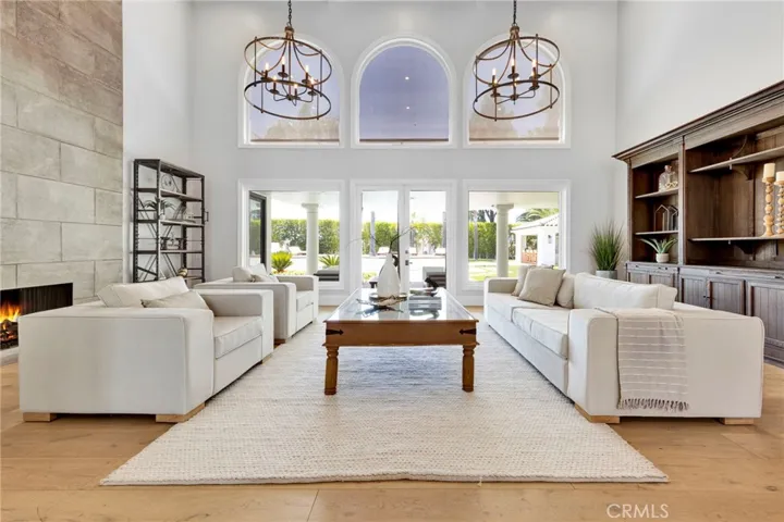 5529 Wellesley Drive, Calabasas, California 91302
