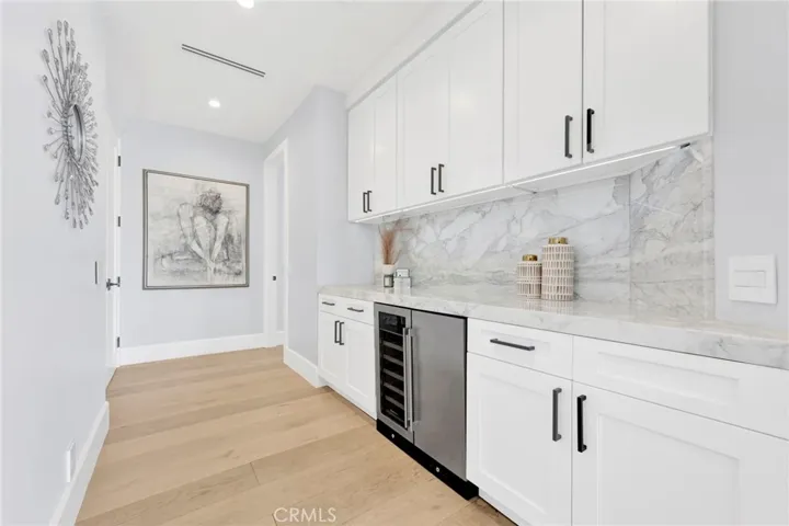 5529 Wellesley Drive, Calabasas, California 91302