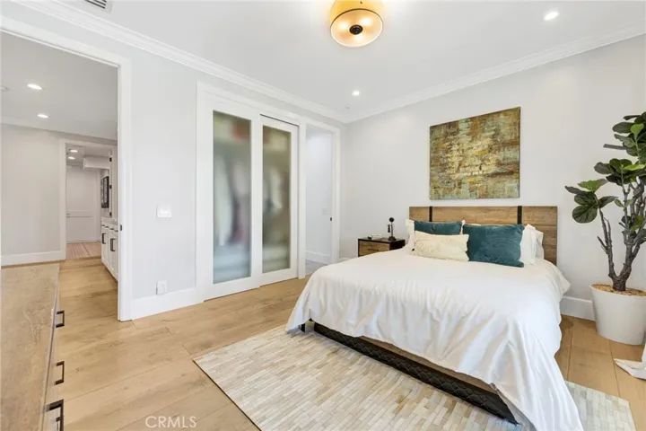5529 Wellesley Drive, Calabasas, California 91302