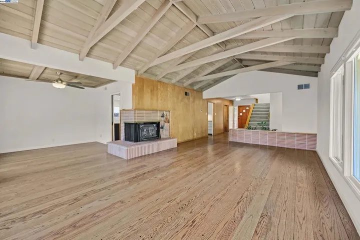 22711 Woodridge Dr, Hayward, California 94541