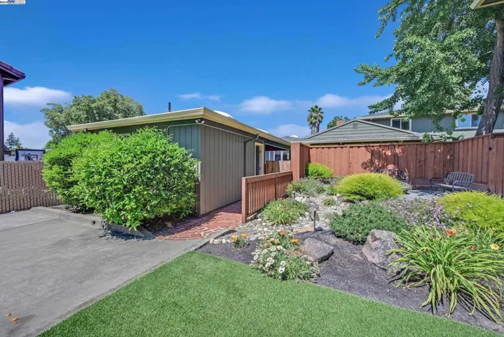 22711 Woodridge Dr, Hayward, California 94541
