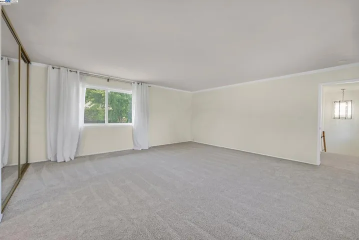 22711 Woodridge Dr, Hayward, California 94541