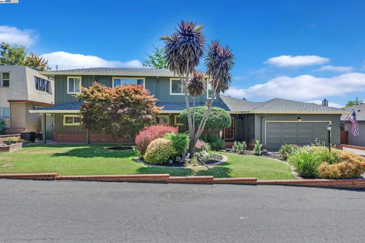22711 Woodridge Dr, Hayward, California 94541