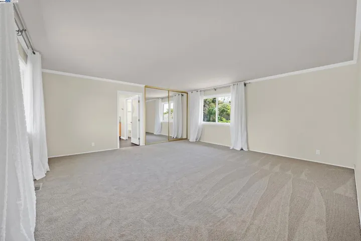 22711 Woodridge Dr, Hayward, California 94541