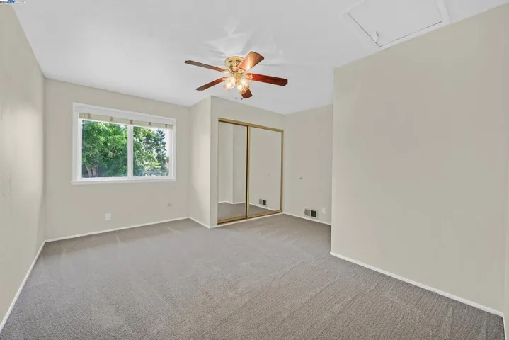 22711 Woodridge Dr, Hayward, California 94541
