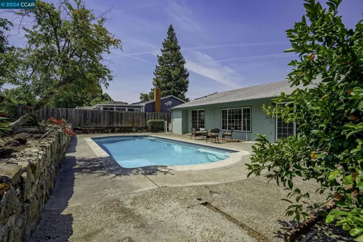2130 Knollwood Drive, Martinez, California 94553