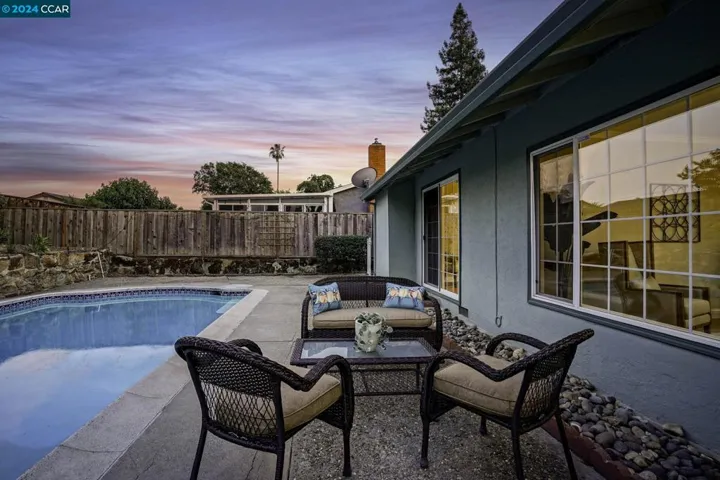 2130 Knollwood Drive, Martinez, California 94553