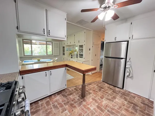 1299 Deer Springs Road 1, San Marcos, California 92069