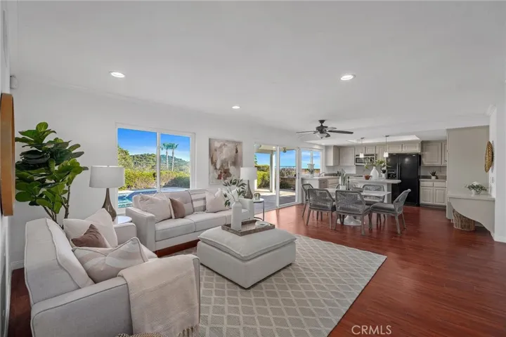 26941 Safiro, Mission Viejo, California 92691