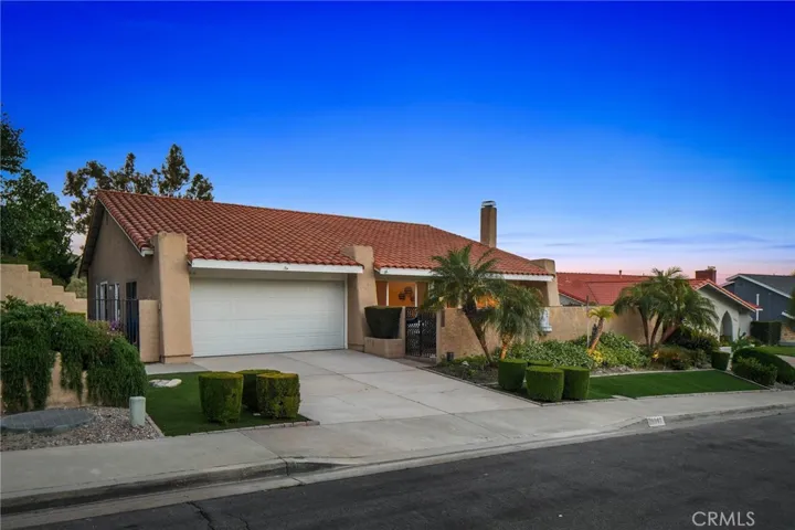 26941 Safiro, Mission Viejo, California 92691