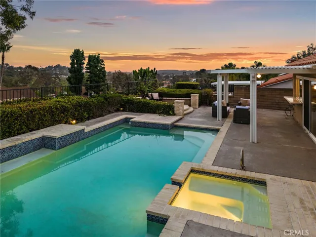 26941 Safiro, Mission Viejo, California 92691