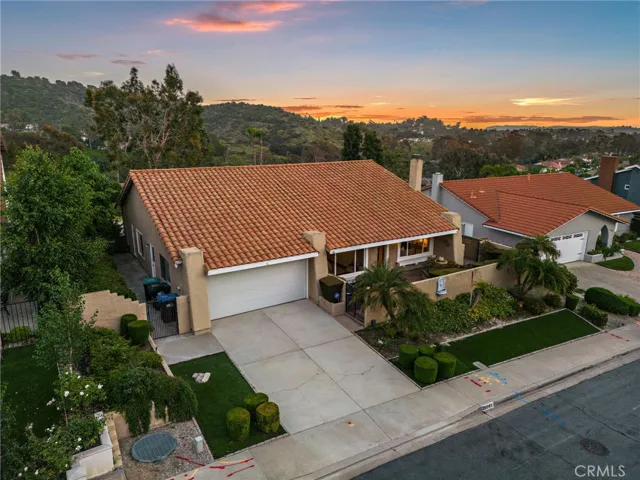 26941 Safiro, Mission Viejo, California 92691