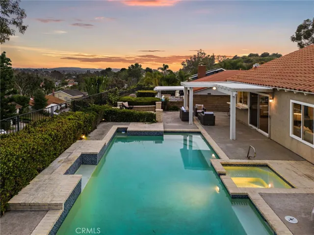 26941 Safiro, Mission Viejo, California 92691