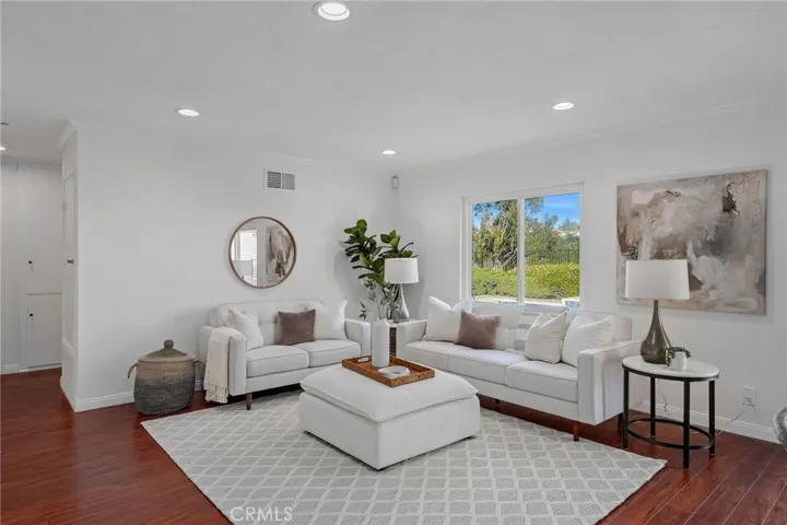 26941 Safiro, Mission Viejo, California 92691