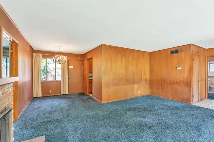979 Lawrence Lane, Palo Alto, California 94303