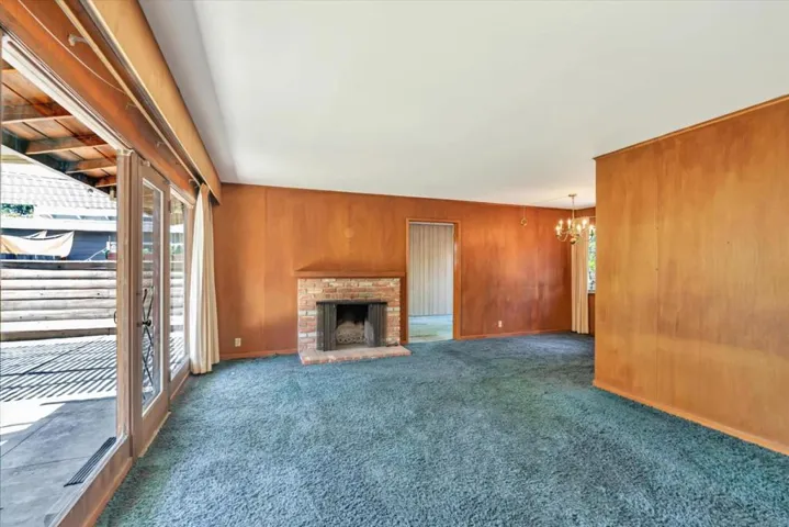 979 Lawrence Lane, Palo Alto, California 94303