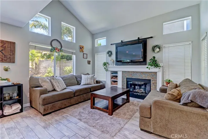 9 Moccasin Trail, Trabuco Canyon, California 92679