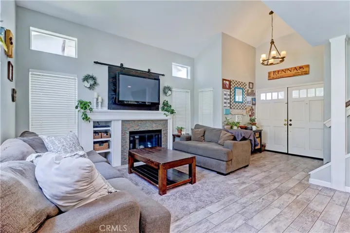 9 Moccasin Trail, Trabuco Canyon, California 92679