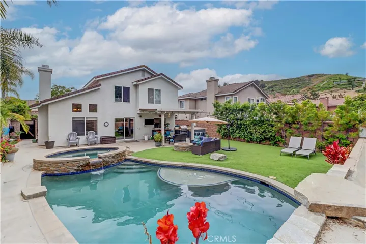 9 Moccasin Trail, Trabuco Canyon, California 92679