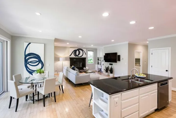 760 San Carlos Court, Palo Alto, California 94306