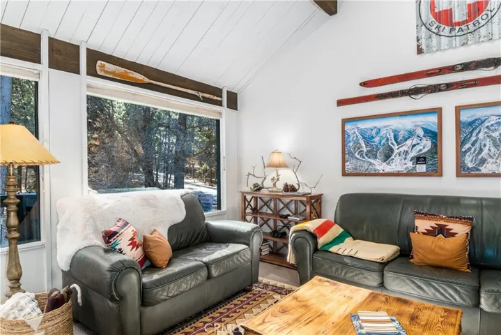 41935 92 Switzerland Drive 92, Big Bear Lake, California 92315