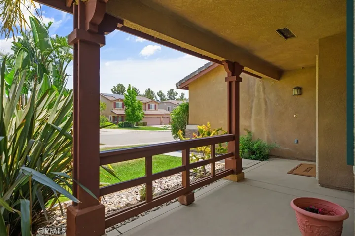 5822 Madison Lane, Fontana, California 92336