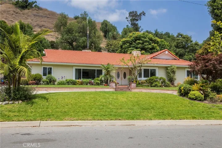 2457 Country Club Drive, Glendora, California 91741
