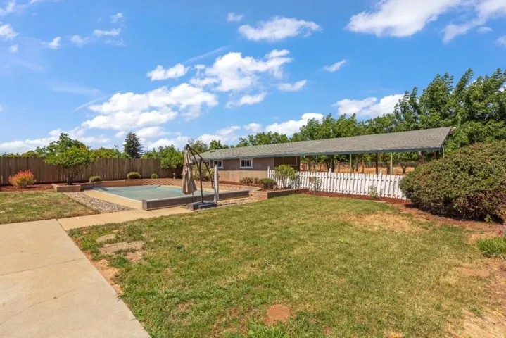 11820 Foothill Avenue, Gilroy, California 95020