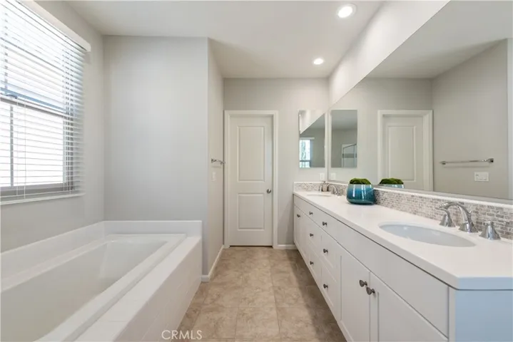 160 Nature, Irvine, California 92618