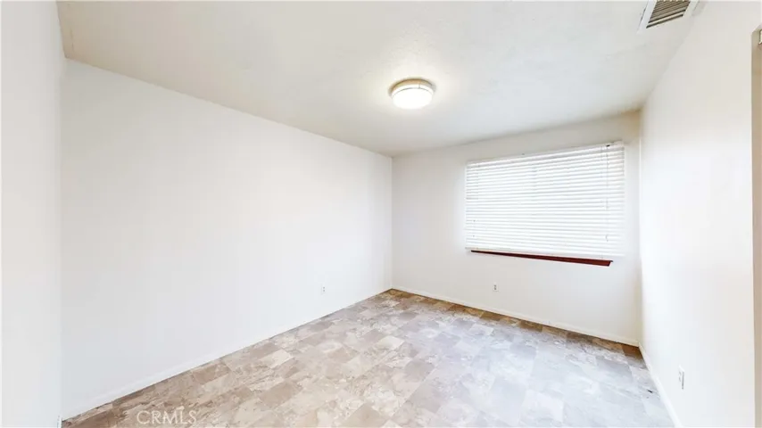 9007 Pecan Avenue, Hesperia, California 92345