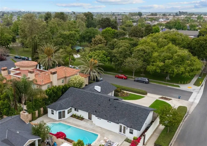 12351 Chianti Drive, Rossmoor, California 90720
