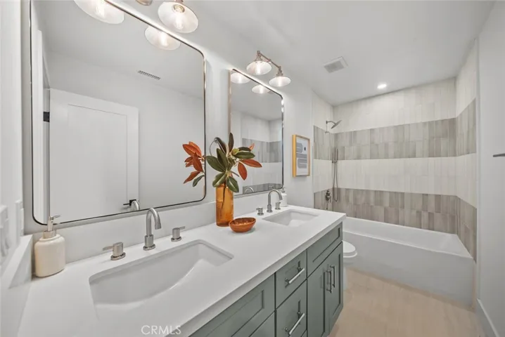 12351 Chianti Drive, Rossmoor, California 90720