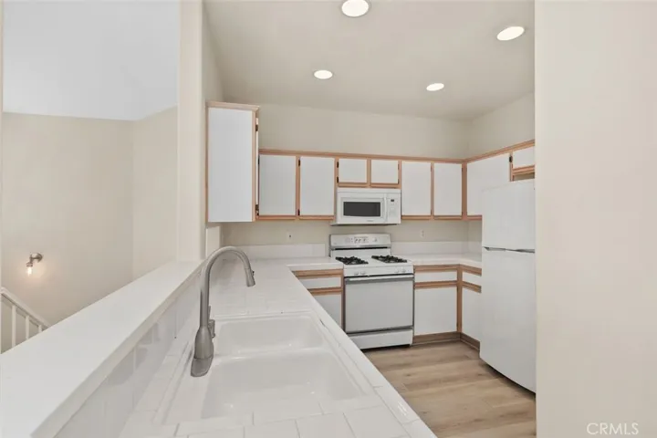 Kitchen is light & bright