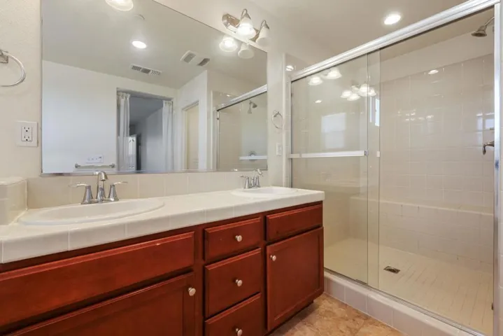 4355 Strathmore Place, Merced, California 95348