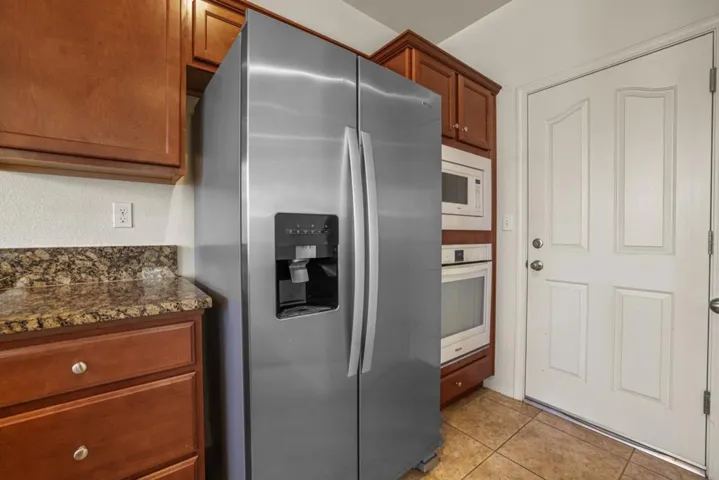4355 Strathmore Place, Merced, California 95348
