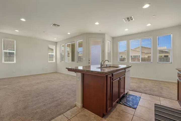 4355 Strathmore Place, Merced, California 95348