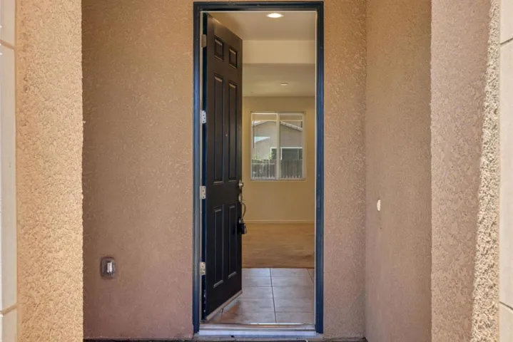 4355 Strathmore Place, Merced, California 95348