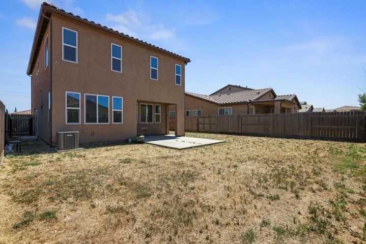 4355 Strathmore Place, Merced, California 95348