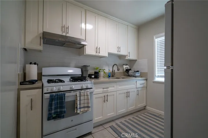 187 Roycroft Avenue, Long Beach, California 90803