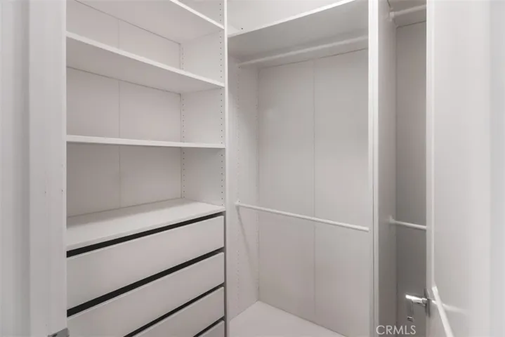Walk in Closet