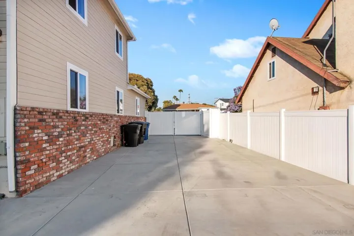 688 Robert Ave, Chula Vista, California 91910
