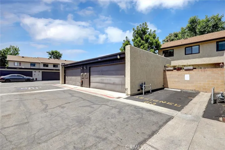 11661 S Buckthorn Lane, Orange, California 92869