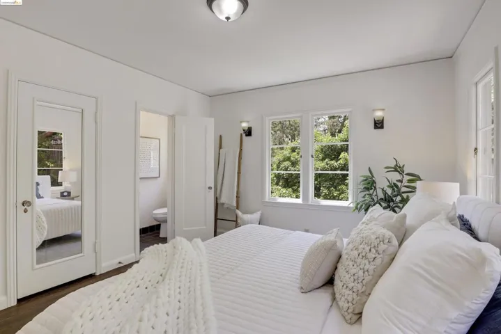 31 Sunset Drive, Kensington, California 94707-1151