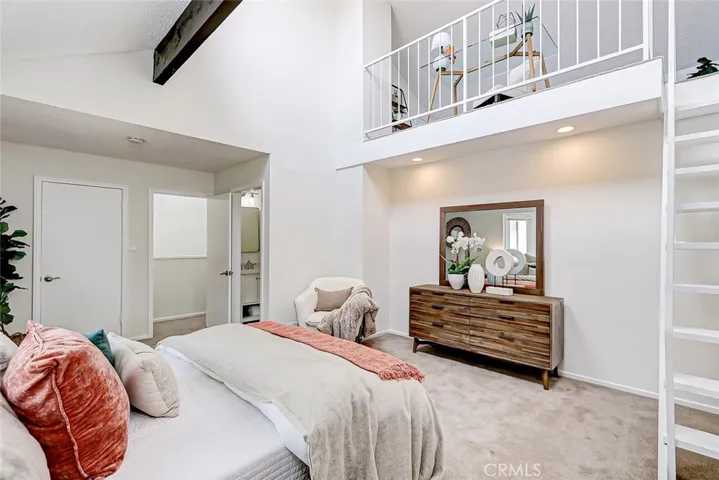 This one has a loft!